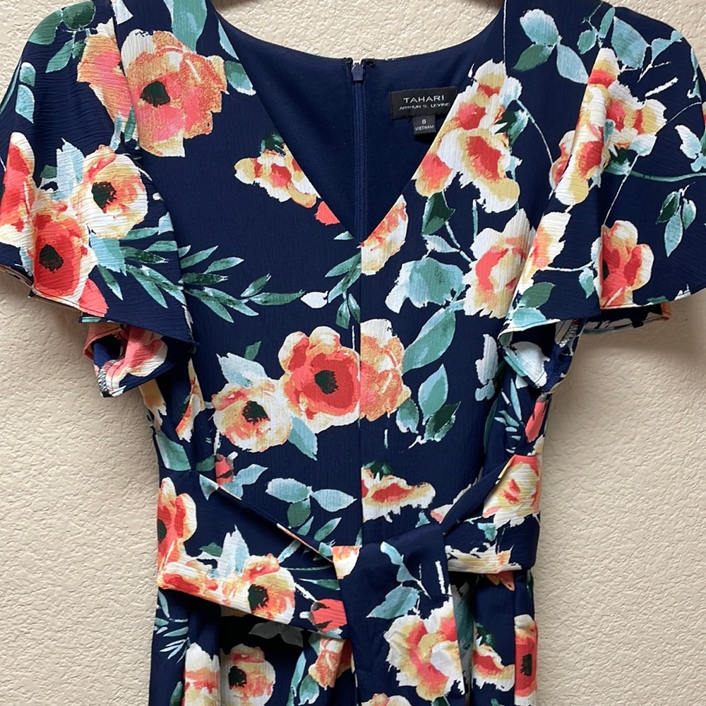 ⭐️HP⭐️-Tahari Arthur S. Levine Navy Floral Jumpsuit